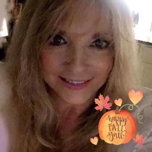 Meet your Posher, Marcia